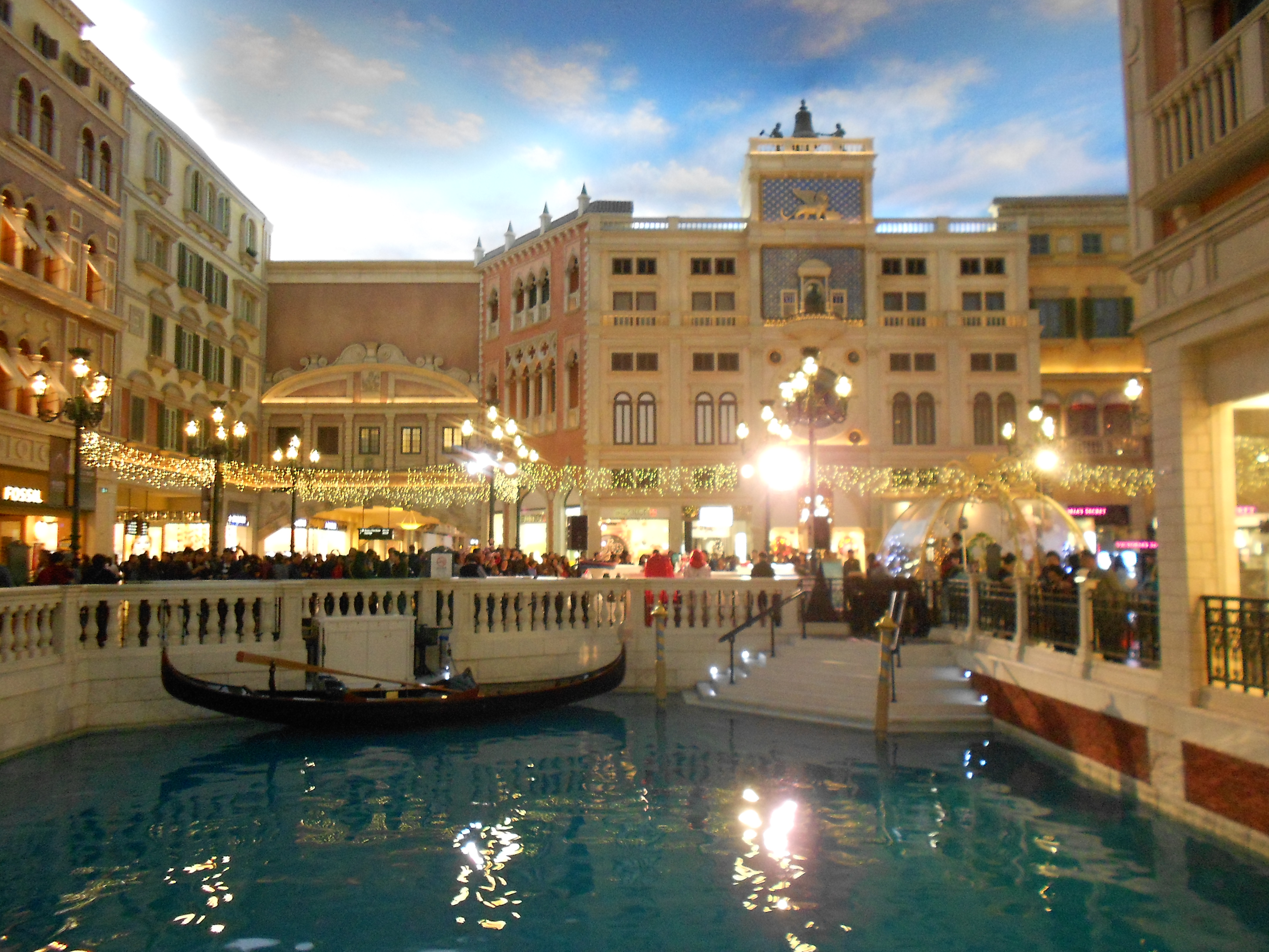 http://www.mip-st.com/ito/121224venetian.JPG